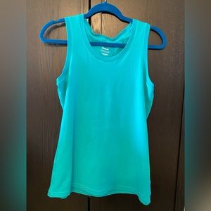 Reebok tank size medium